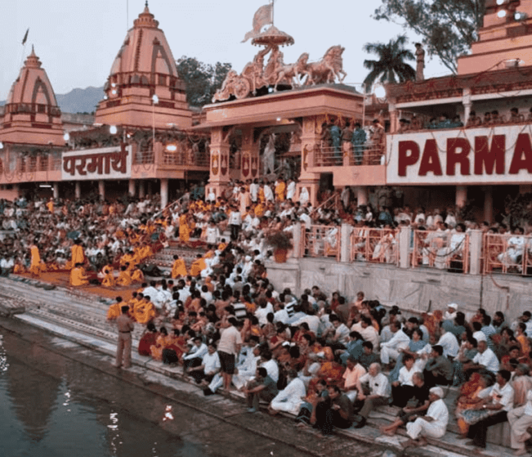 Top 5 Must-Visit Ashrams in Rishikesh for Spiritual Enlightenment